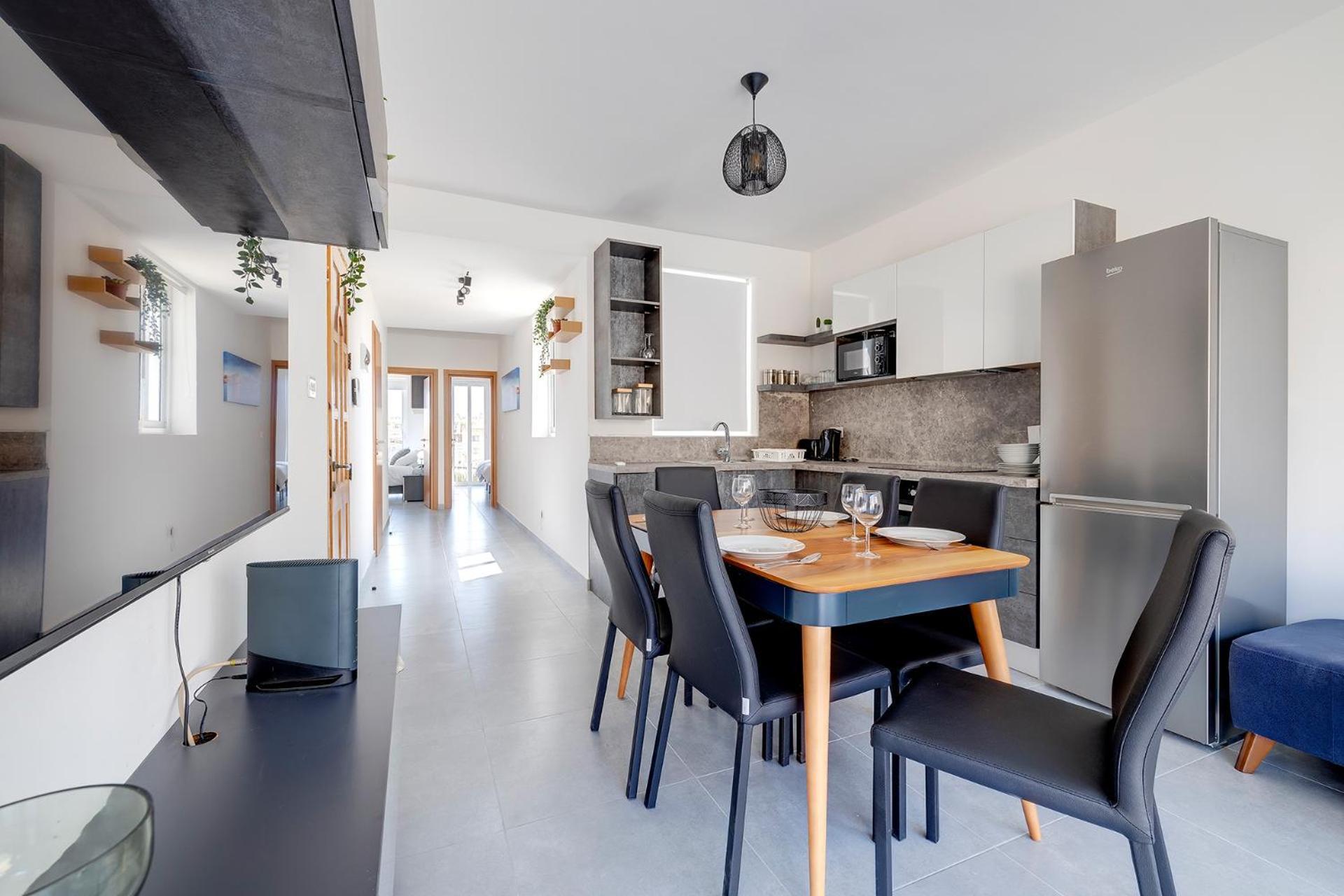 Stunning 2Br Holiday Penthouse In Central Sliema Exterior photo