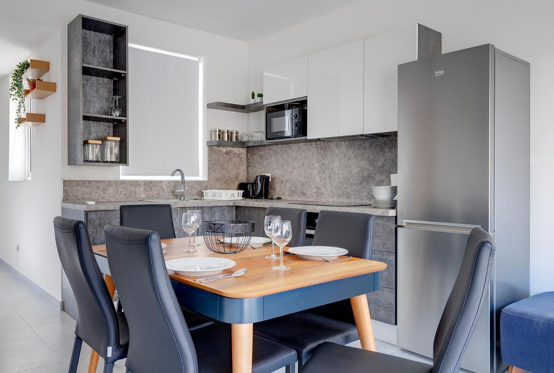 Stunning 2Br Holiday Penthouse In Central Sliema Exterior photo
