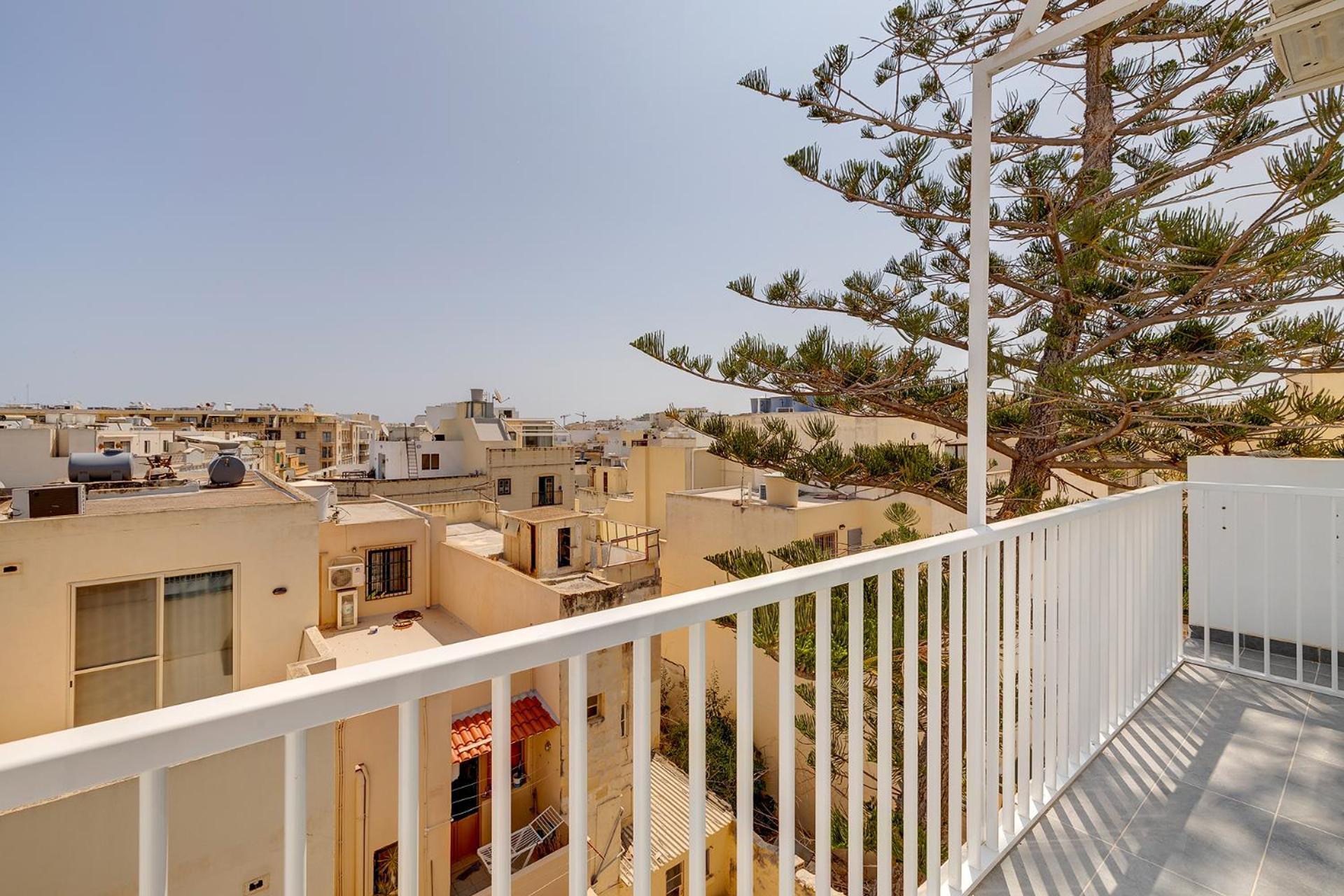 Stunning 2Br Holiday Penthouse In Central Sliema Exterior photo