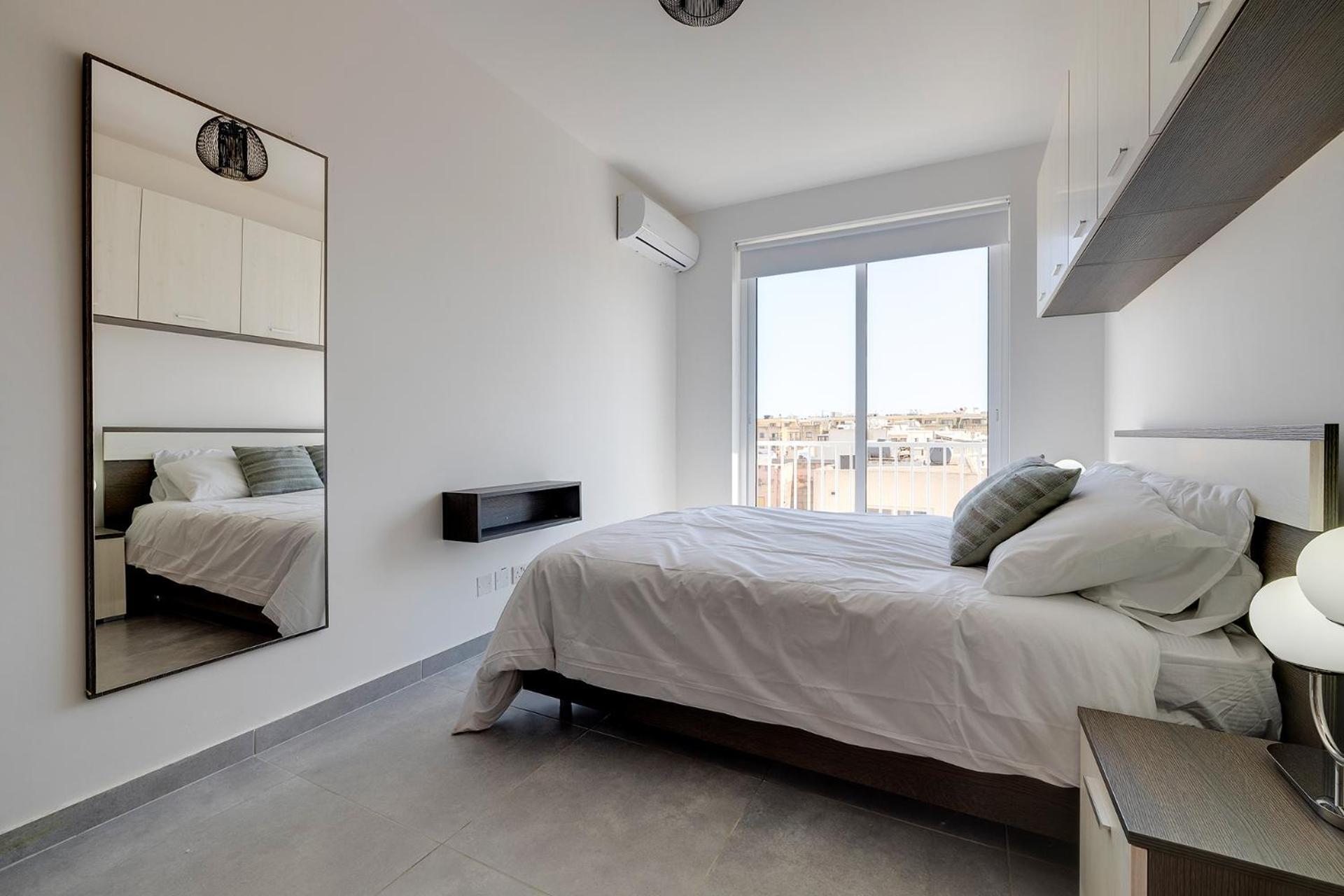 Stunning 2Br Holiday Penthouse In Central Sliema Exterior photo