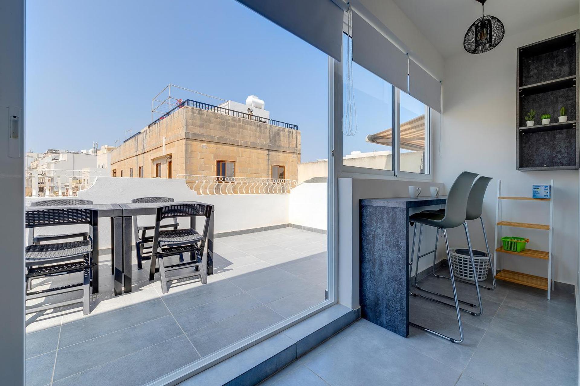 Stunning 2Br Holiday Penthouse In Central Sliema Exterior photo