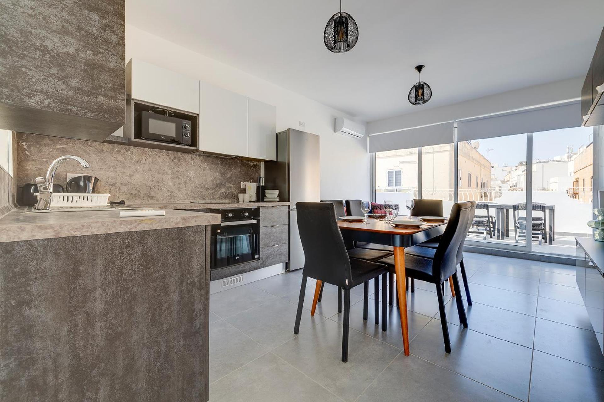 Stunning 2Br Holiday Penthouse In Central Sliema Exterior photo