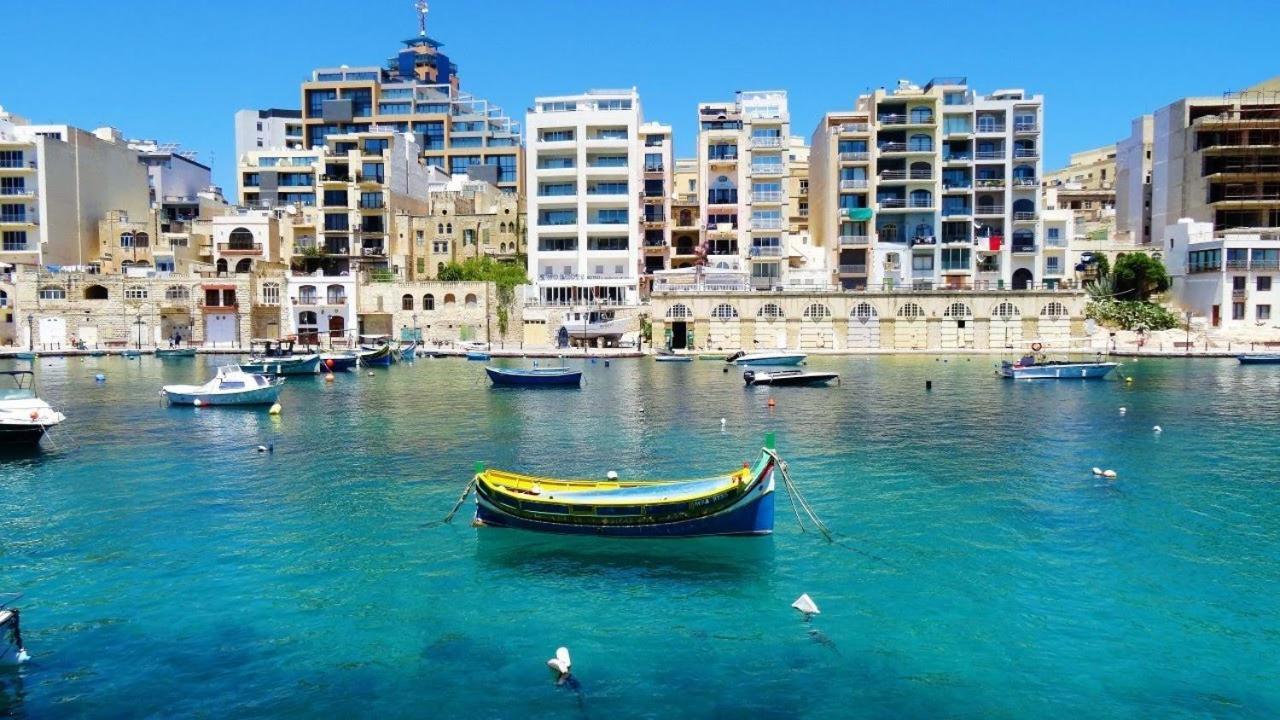Stunning 2Br Holiday Penthouse In Central Sliema Exterior photo