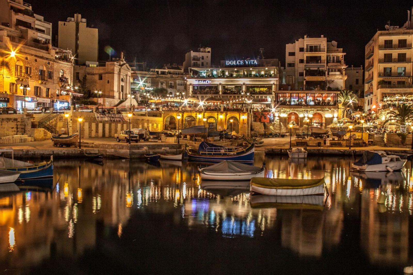 Stunning 2Br Holiday Penthouse In Central Sliema Exterior photo