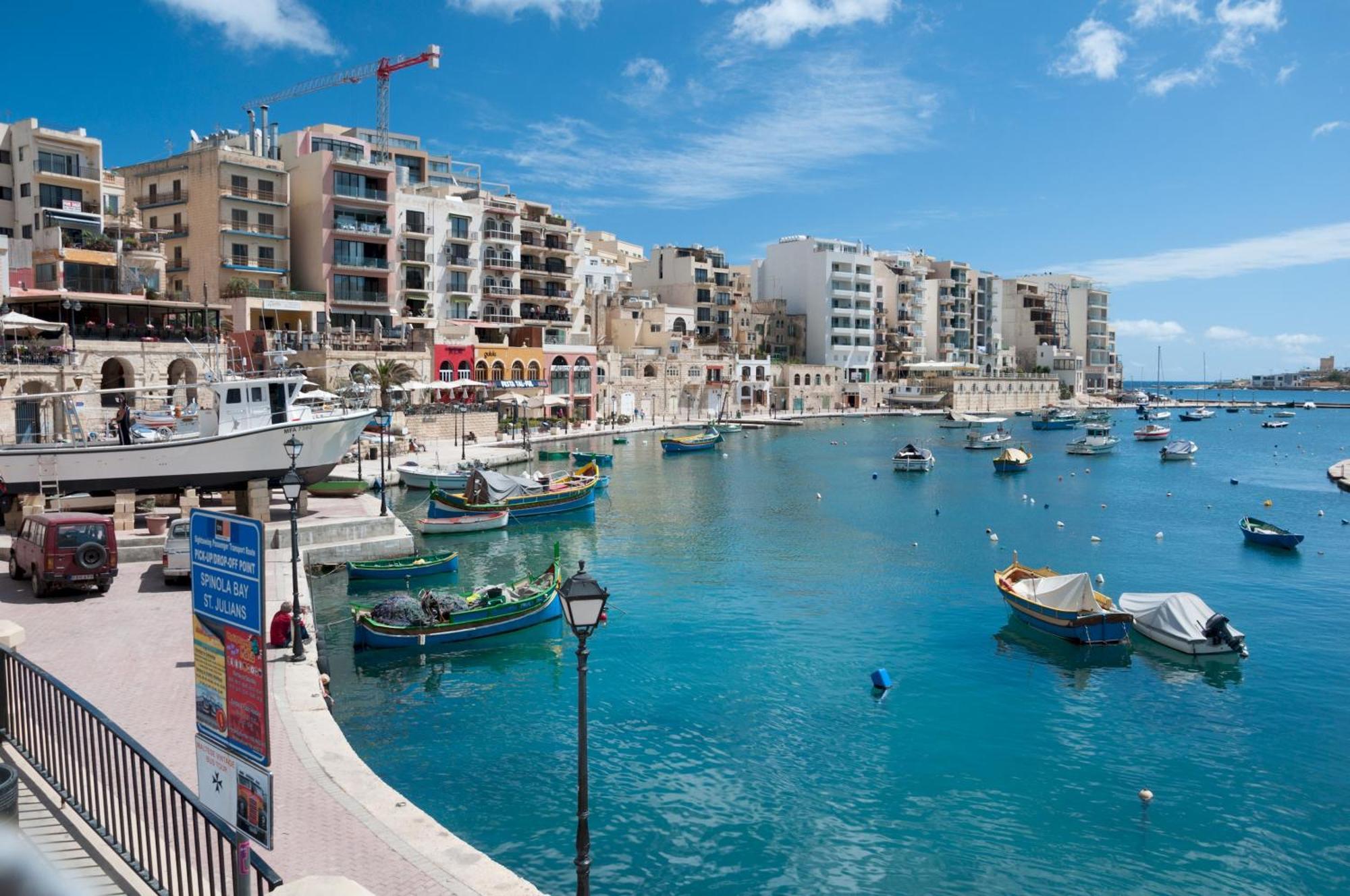 Stunning 2Br Holiday Penthouse In Central Sliema Exterior photo